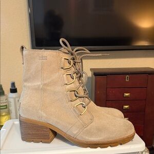 Sorel Tan Combat Boots for Women 8.5